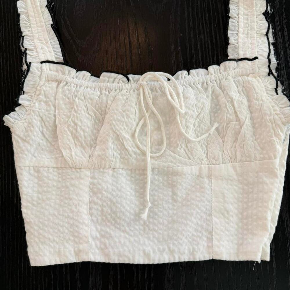 Moon Orchid NEW White Crop Top w/Black Detail, Small